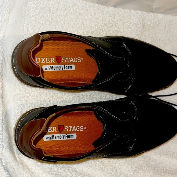 Never worn. I can only wear a 12 wide, this pair is a 12 medium. - Picture 1 of 4